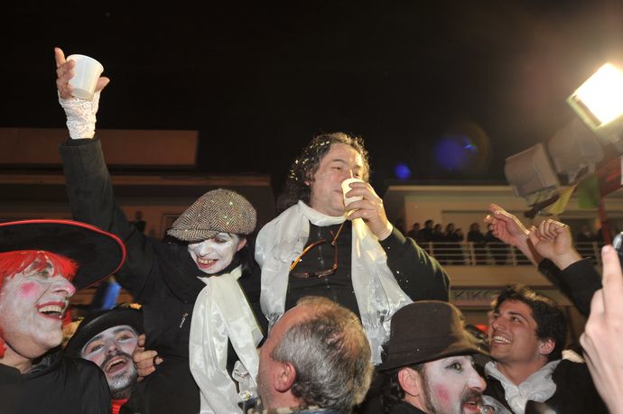 Ingrandisci la foto